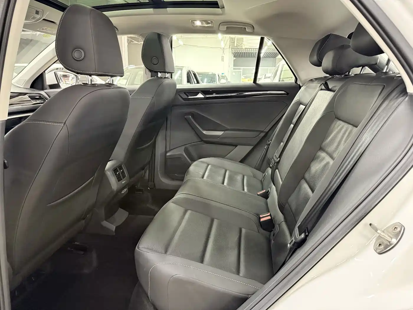 Volkswagen T-ROC 2023 2022 280TSI DSG 2WD Comfort PLUS