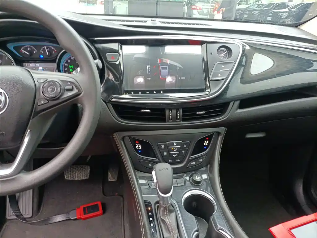Buick Envision Plus 2017 20T FWD Premium фото 10