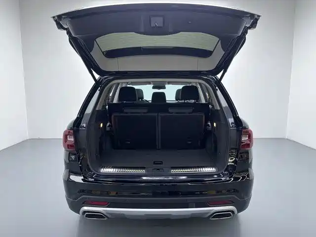 Hongqi HS7 2023 2022 2.0T DCT 2WD ZhiLian QiXiang Edition 7-seater