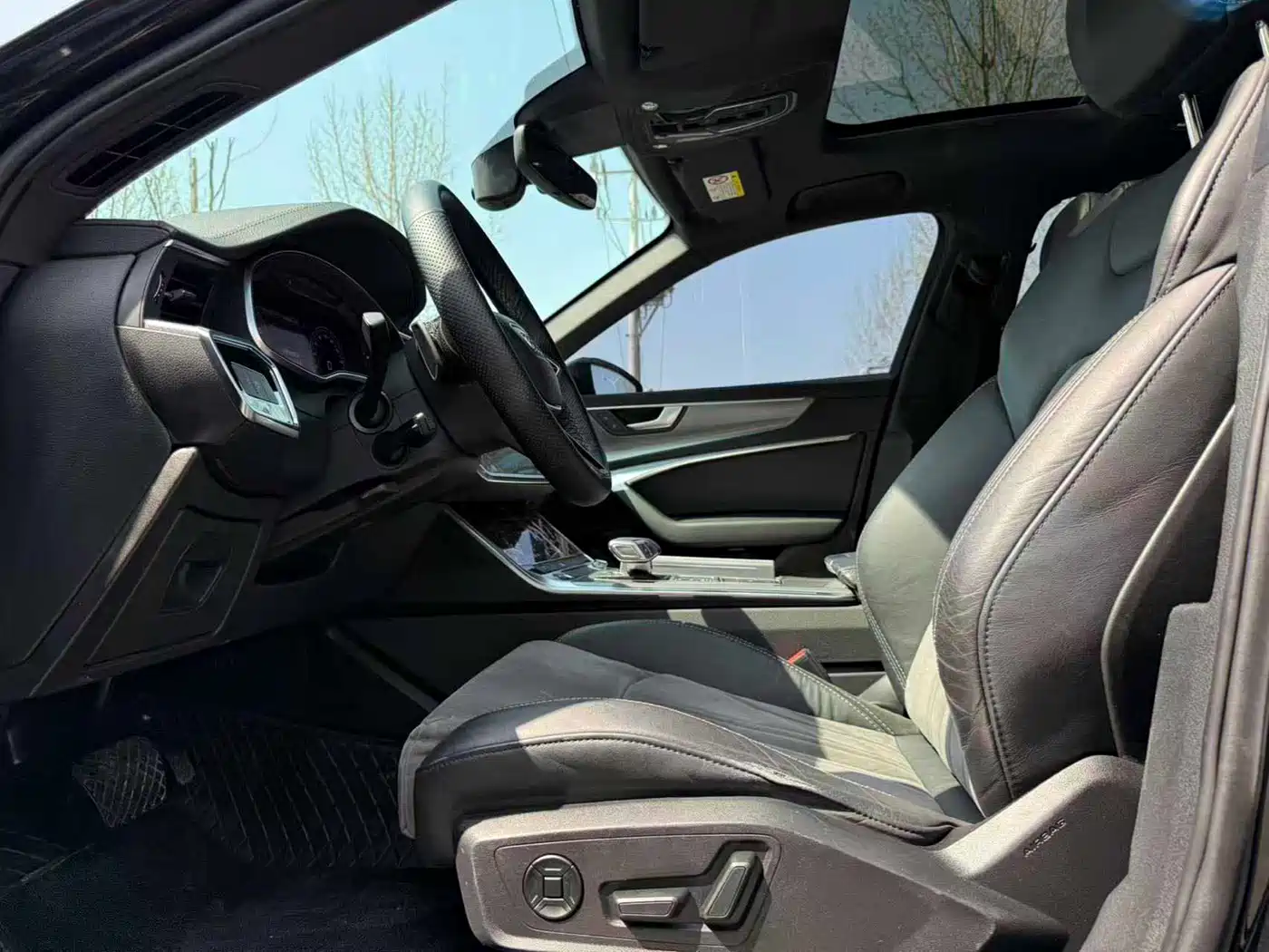Фото 4 - Audi A6L