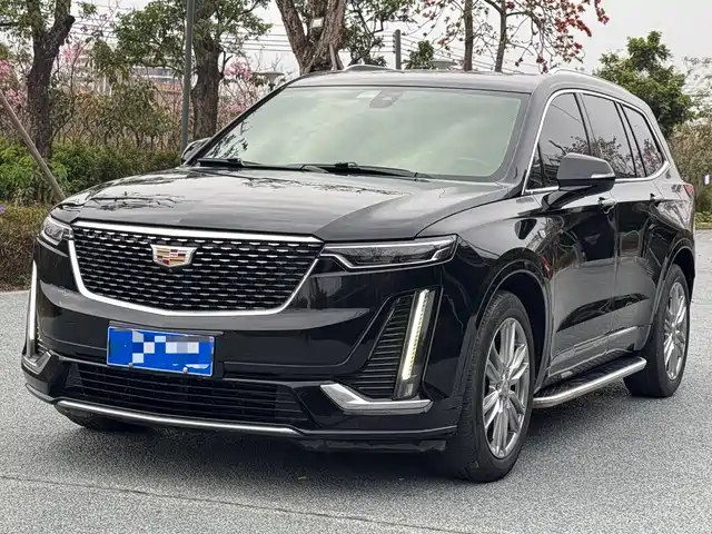 CADILLAC XT6