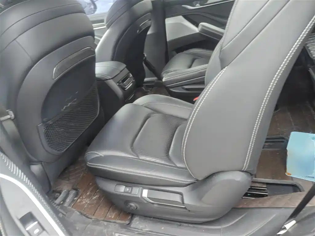 SAIC Maxus D90 2017 2.0T Automatic 4WD Sirius фото 13