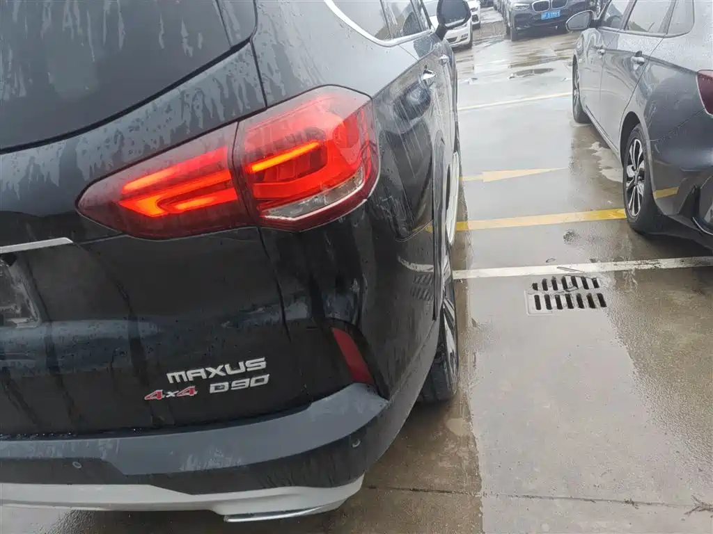 SAIC Maxus D90 2017 2.0T Automatic 4WD Sirius фото 24