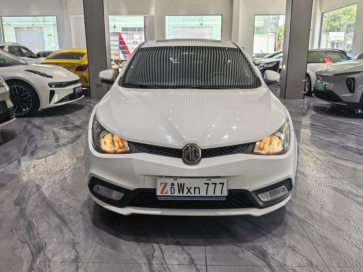 MG MG5 2013 2012 1.5L Automatic Luxury Edition