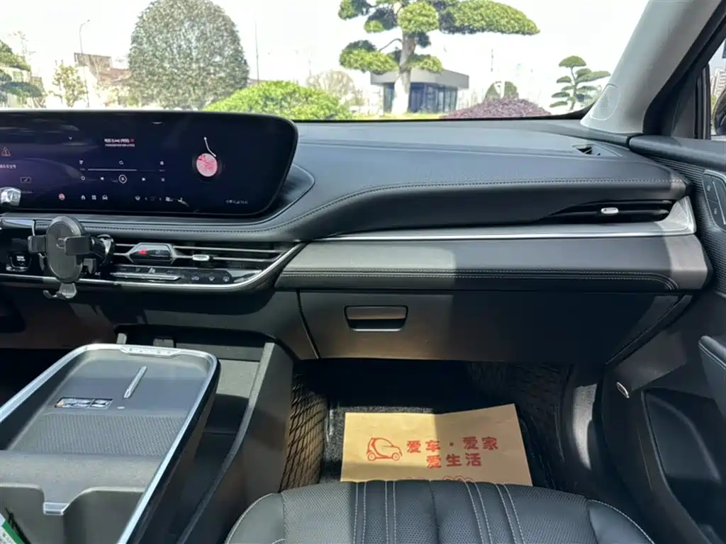 Buick LaCrosse 2023 Avenir Edition фото 19