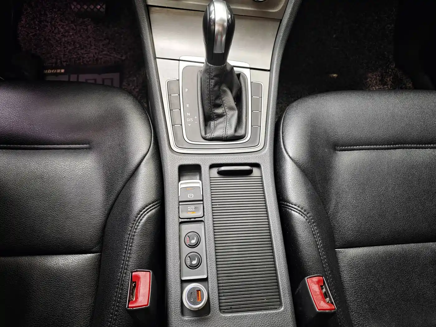 Фото 13 - Volkswagen Golf