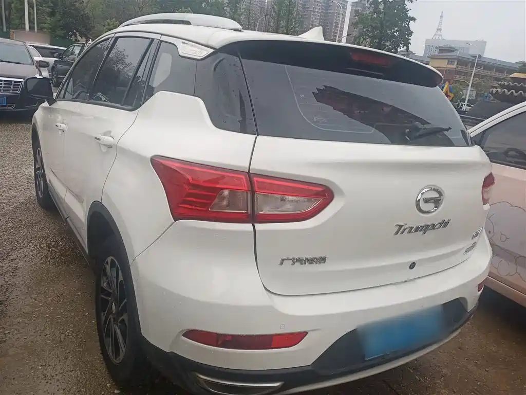GAC Trumpchi Trumpchi GS4 2015 200T G-DCT Elite Edition фото 5