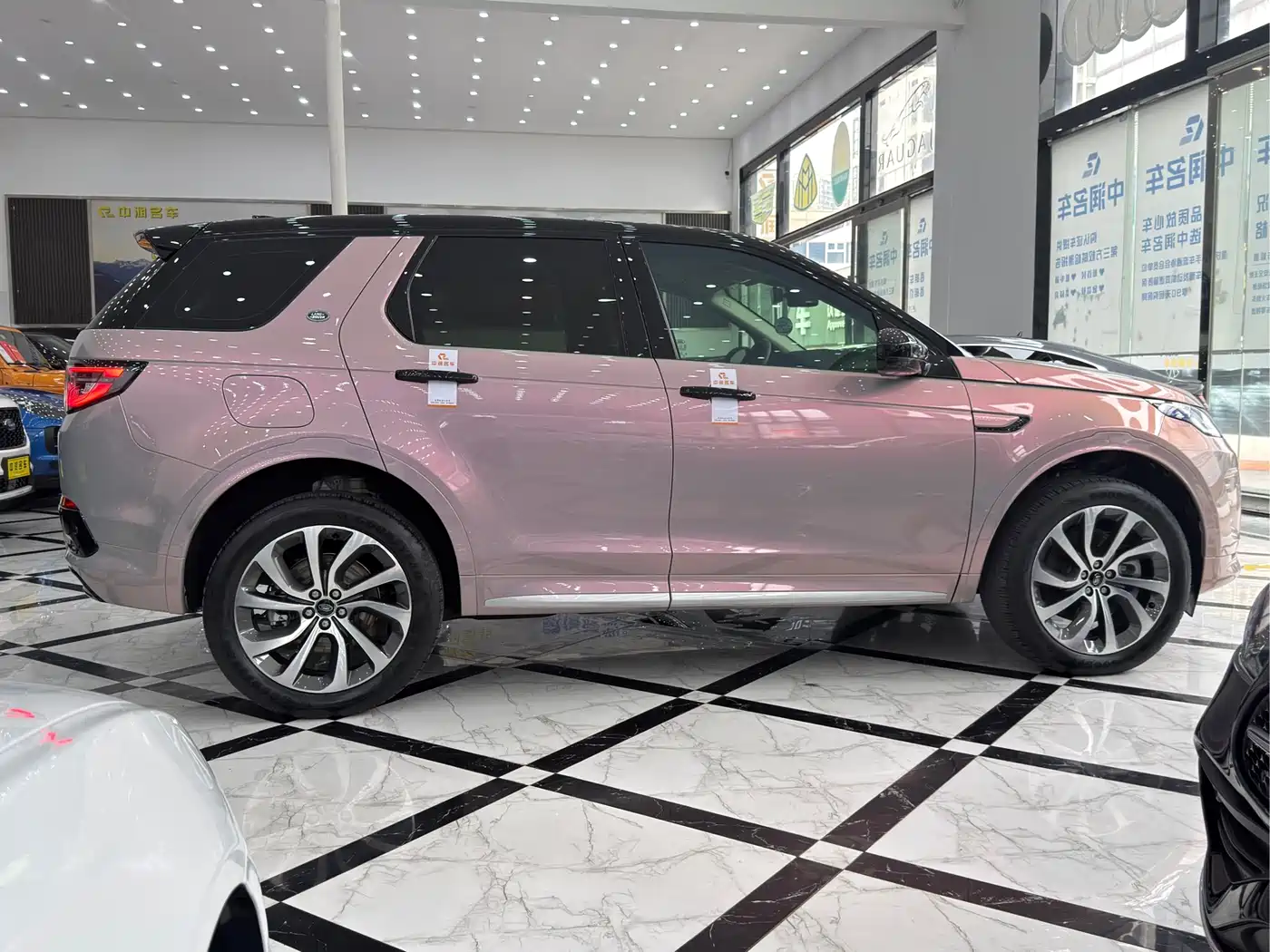 LAND ROVER DISCOVER SPORTS