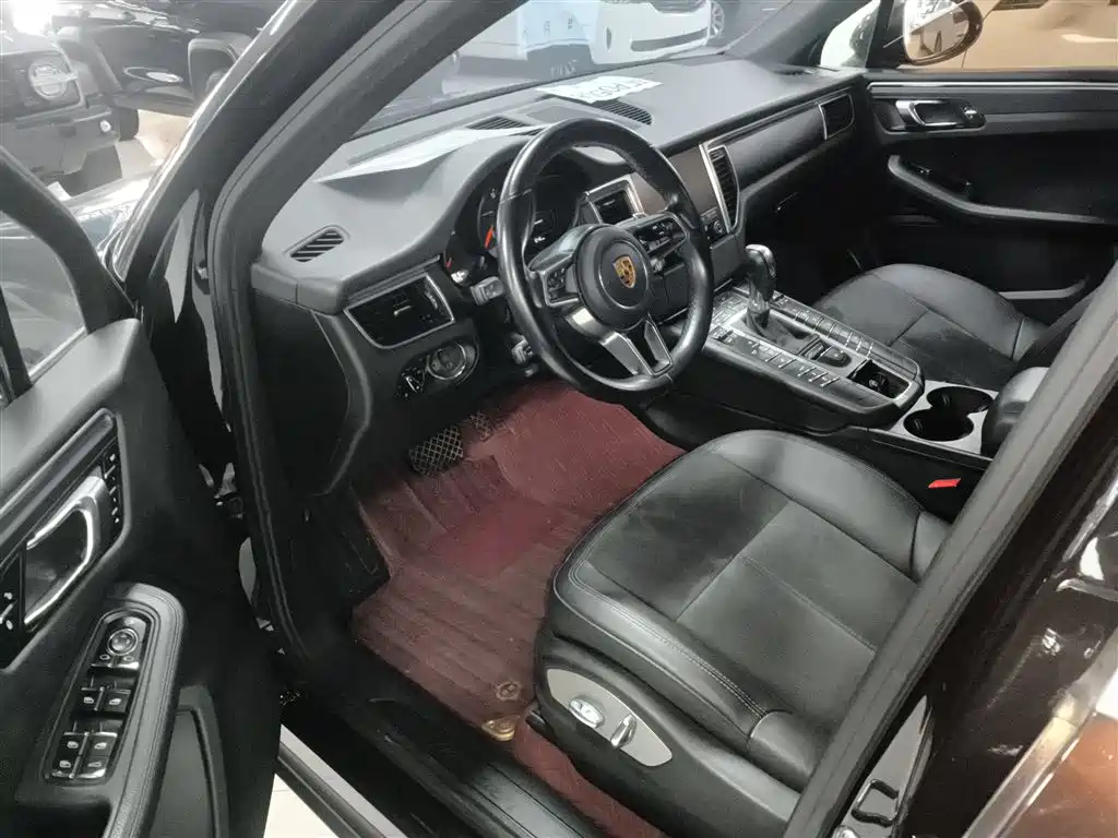 Porsche Macan 2017 Macan 2.0T фото 12