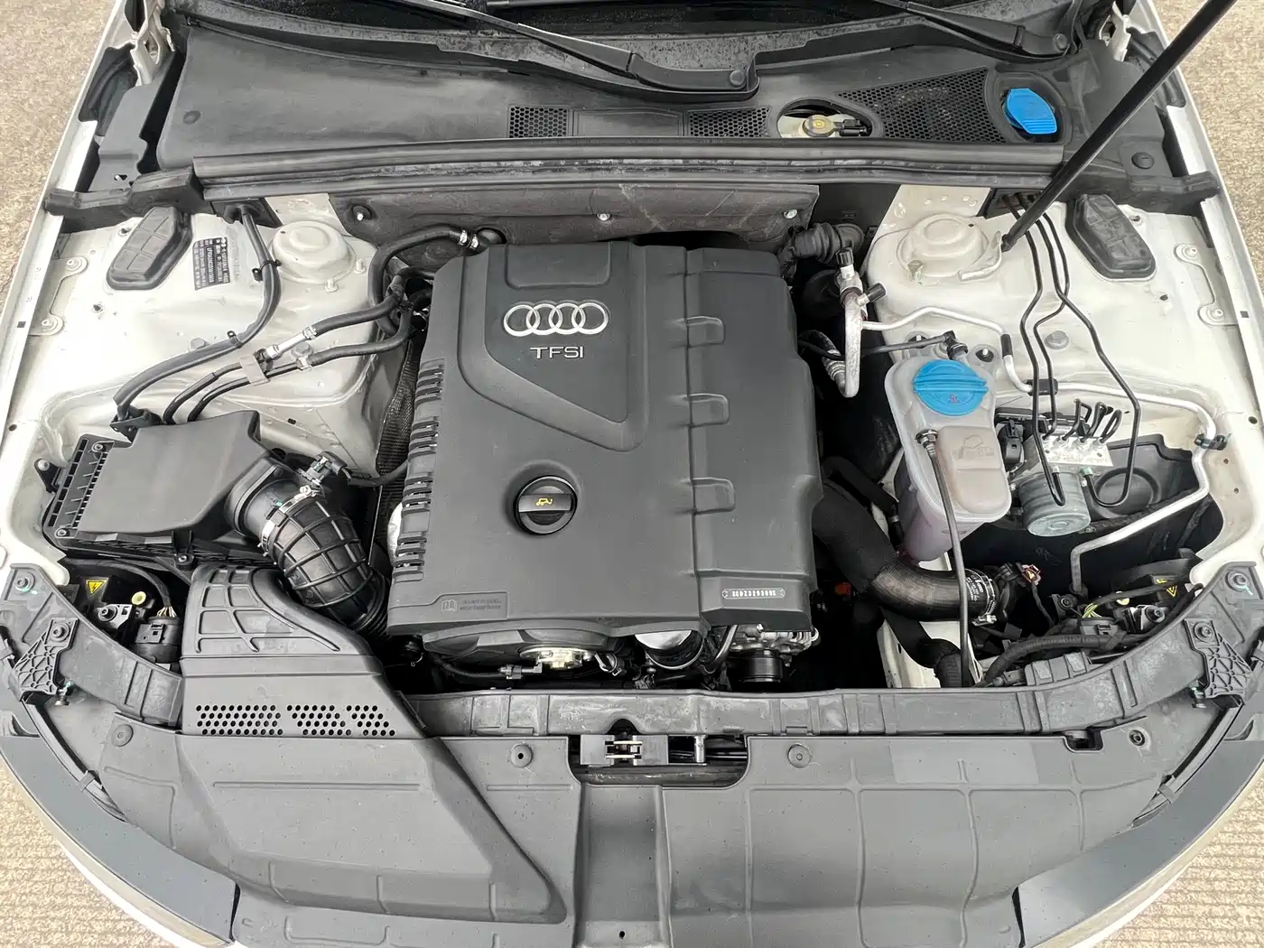 Audi A4L 2013 35 TFSI Automatic Standard фото 14