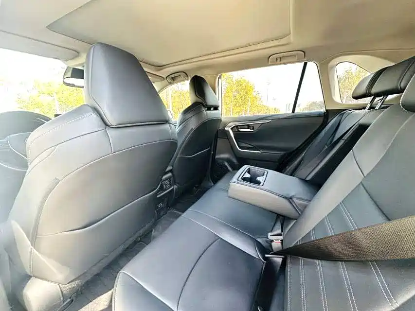 Toyota Wildlander 2023 2.0L CVT AWD Luxury PLUS фото 8