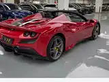 صورة 3 - Ferrari F8