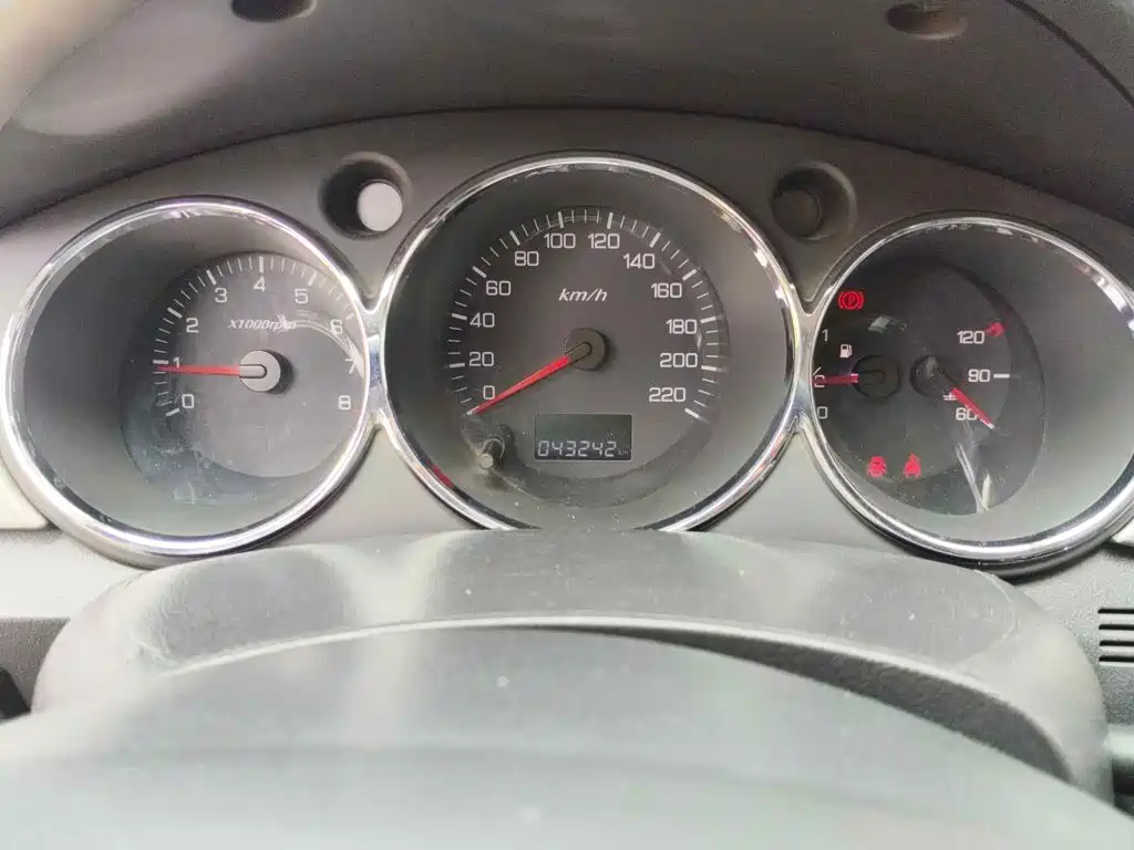 Dongfeng Aeolus Dongfeng Fengshen S30 2014 2014 1.6L Manual Thanksgiving Edition