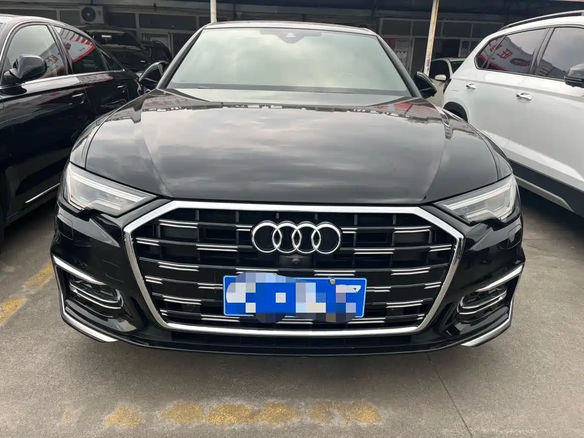 Фото 2 - Audi A6L
