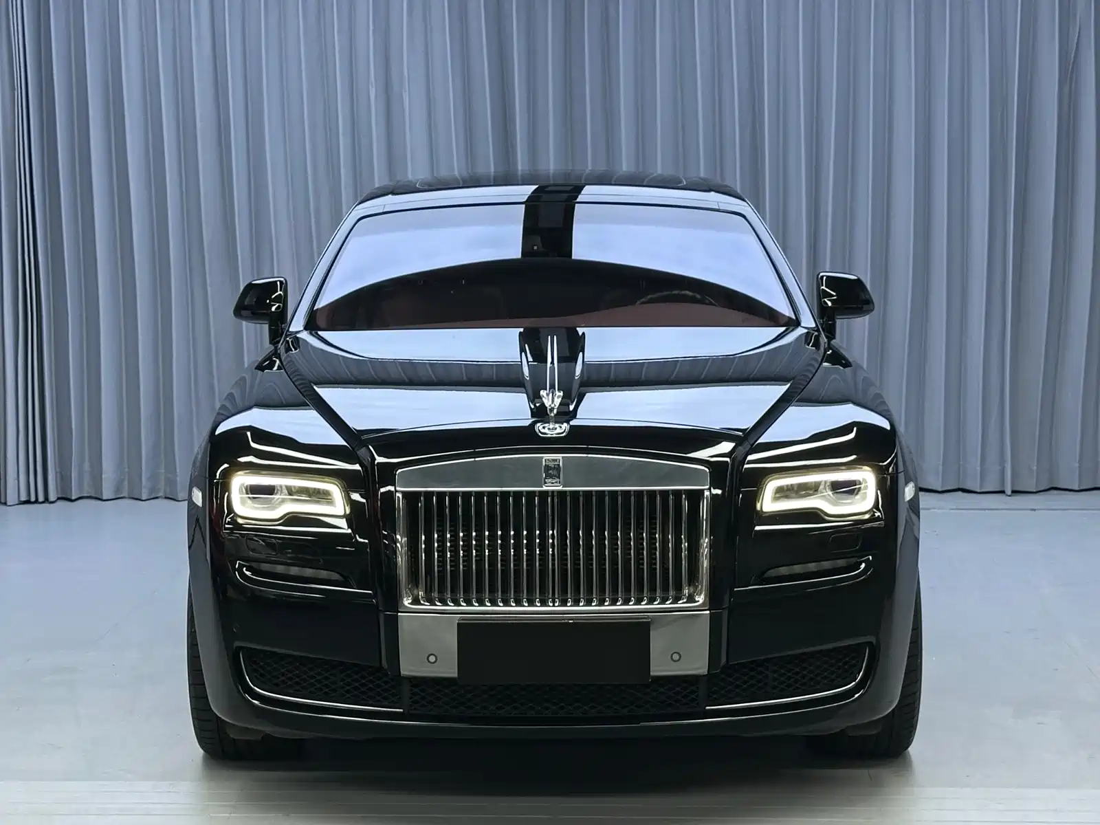 Фото 2 - Rolls-Royce Ghost