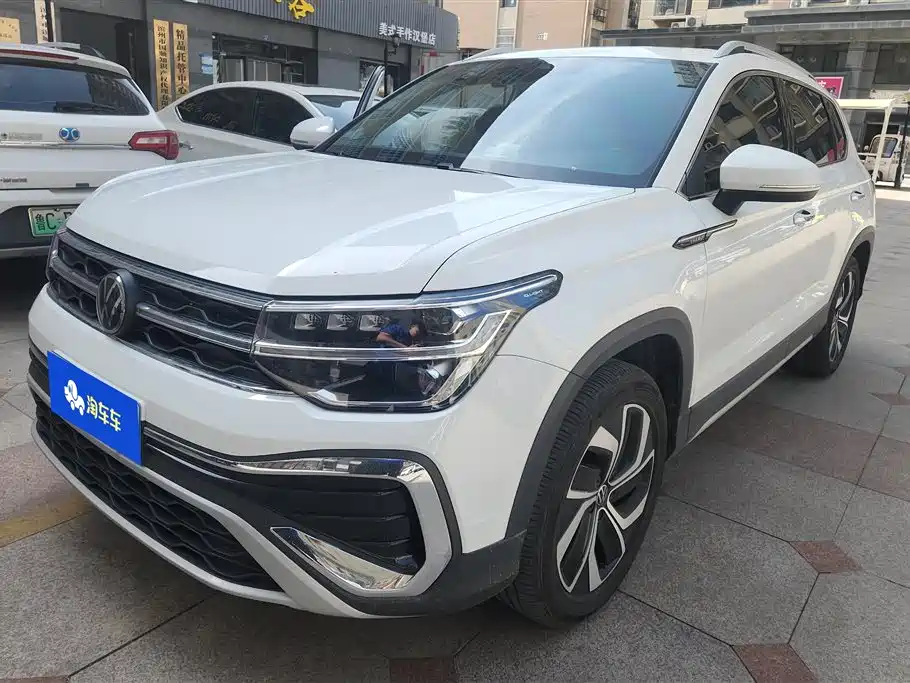 Volkswagen Tharu 2024 300TSI 2WD Full Moon Edition