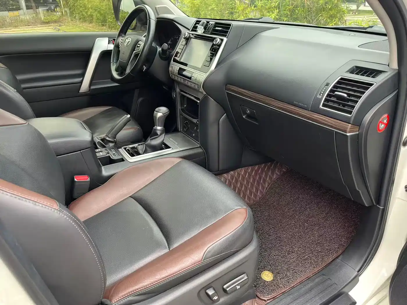 Toyota Prado 2019 3.5L Automatic TX-L Zunxiang Edition with Rear-mounted Spare Tire фото 6
