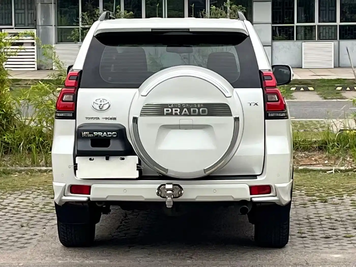 Toyota Prado 2019 3.5L Automatic TX-L Zunxiang Edition with Rear-mounted Spare Tire фото 16