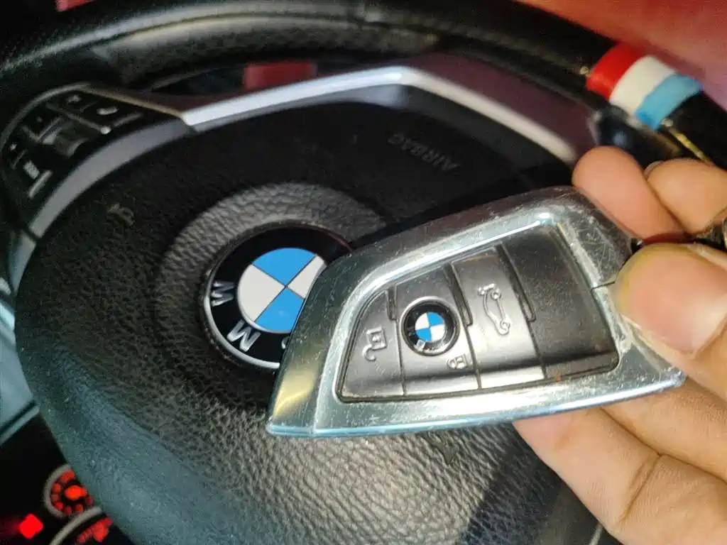 BMW X6 2018 xDrive28i фото 12