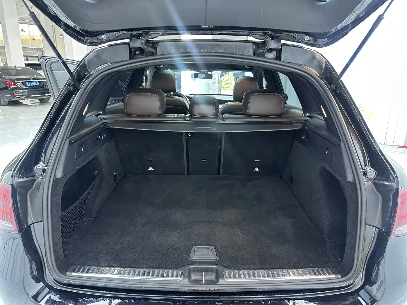 Mercedes-Benz GLC 2020 Facelift GLC 260 L 4MATIC Luxury фото 15