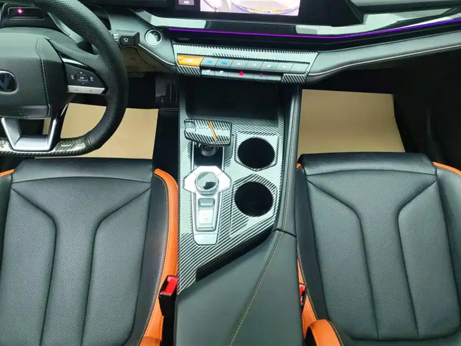 CHANGAN UNI-V