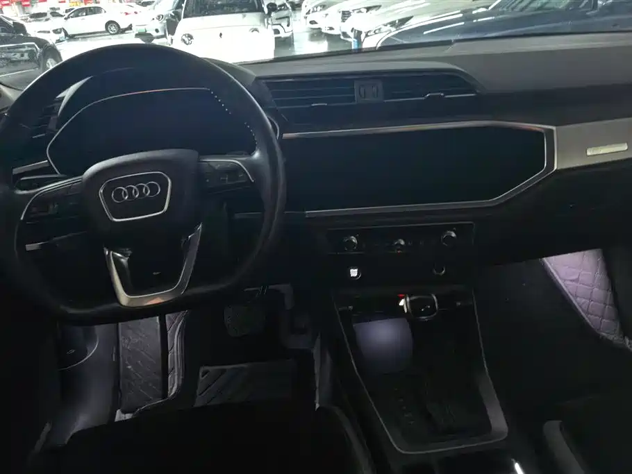 Audi Q3 2021 35 TFSI Fashion Sport фото 12