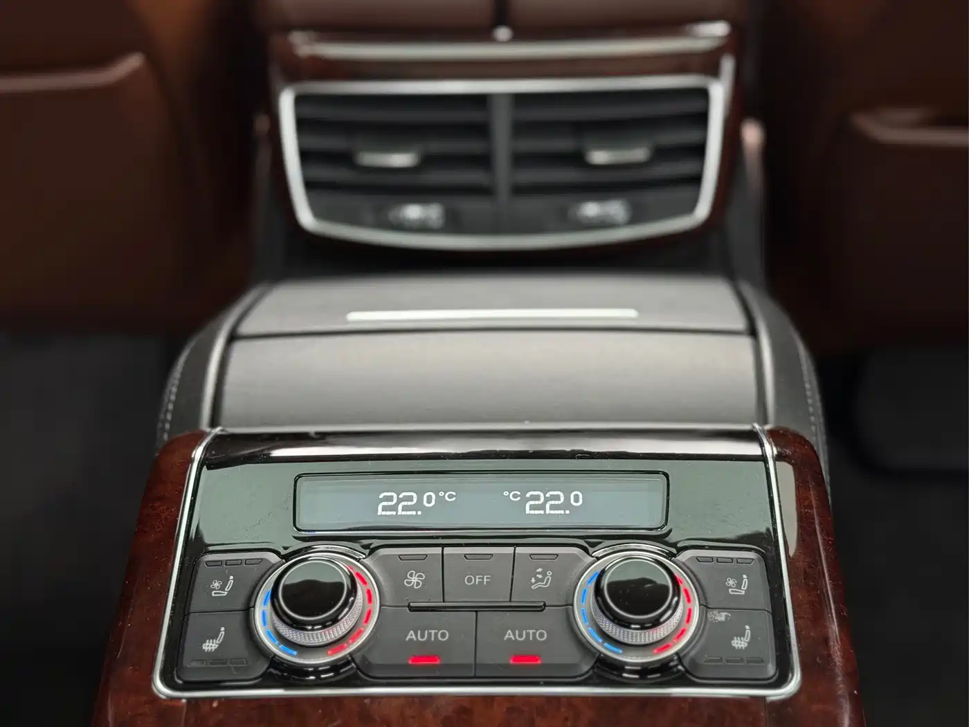 Audi A8 2012 A8L 50 TFSI quattro Luxury фото 17