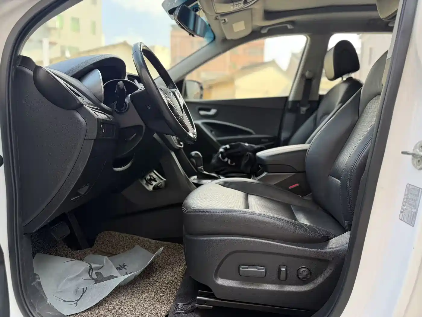 Hyundai Santa Fe 2015 2.0T Automatic 2WD Smart 5-Seater фото 4