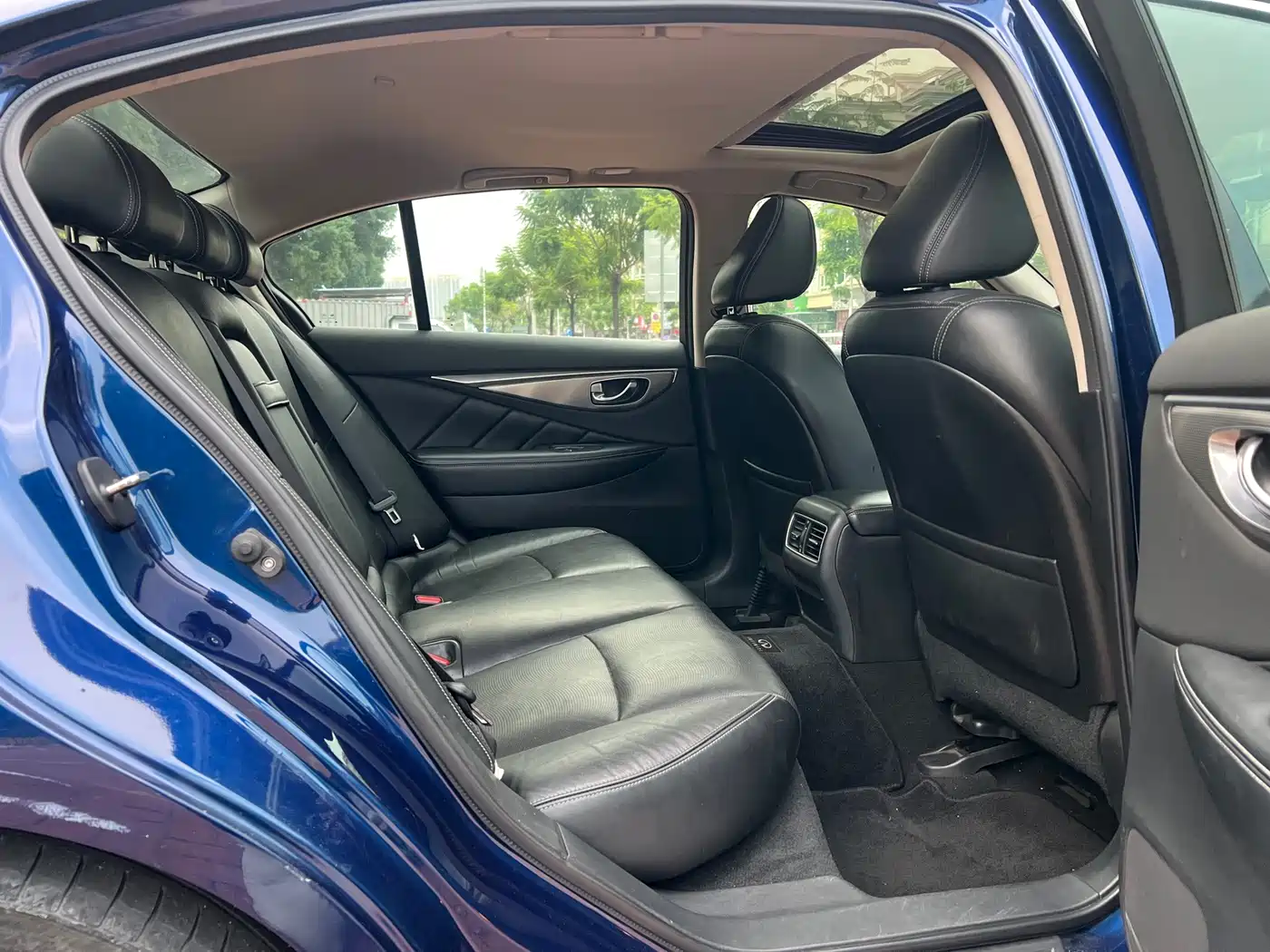 Infiniti Q50L 2019 2018 2.0T Premium Edition (China VI)