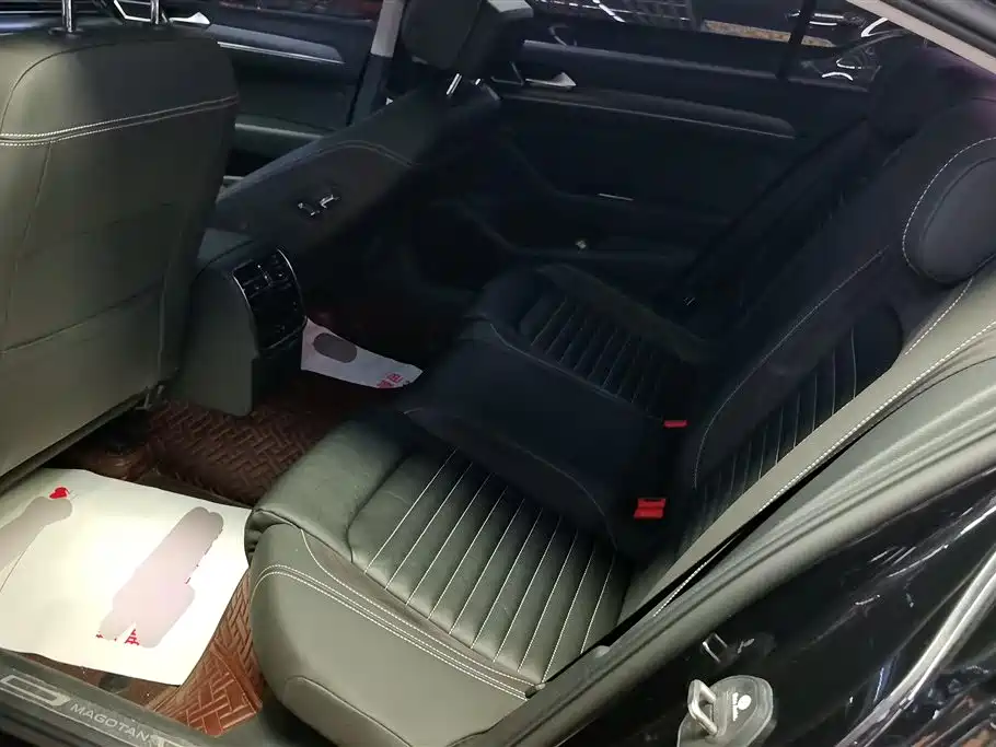 Volkswagen Magotan 2020 330TSI DSG Leading фото 11