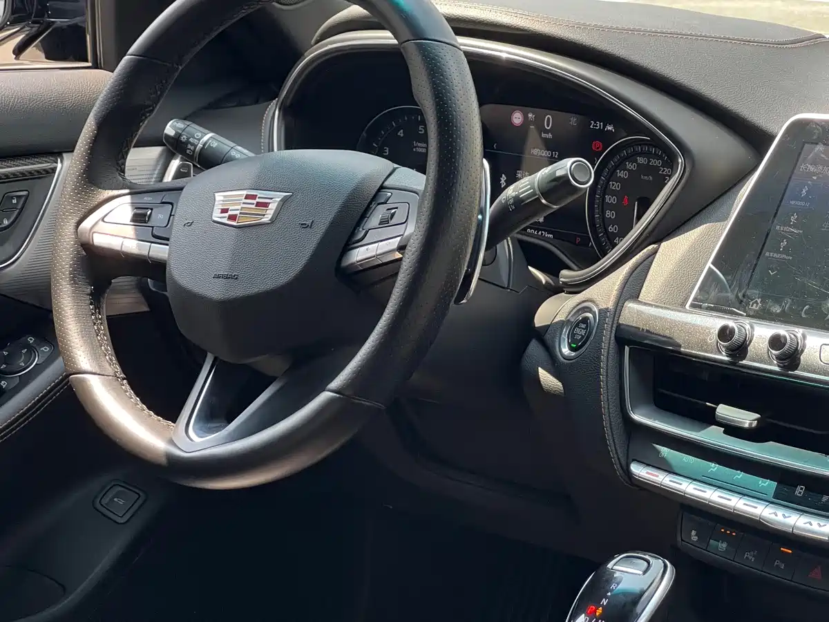 Фото 6 - Cadillac CT5