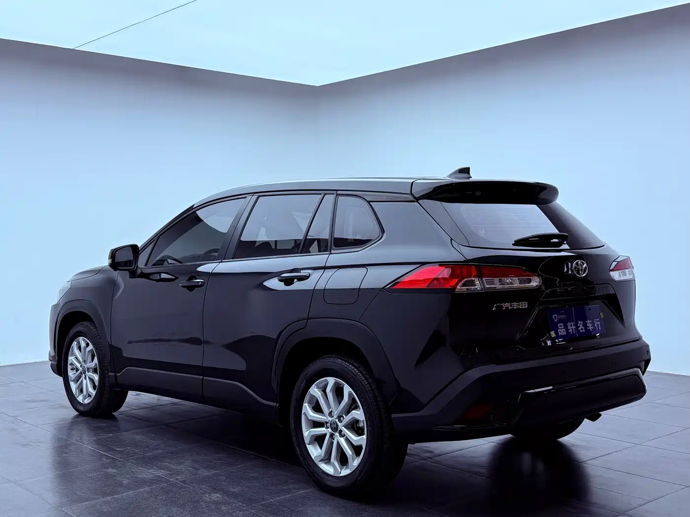 Toyota Frontlander 2023 2.0L CVT Leading Edition фото 6