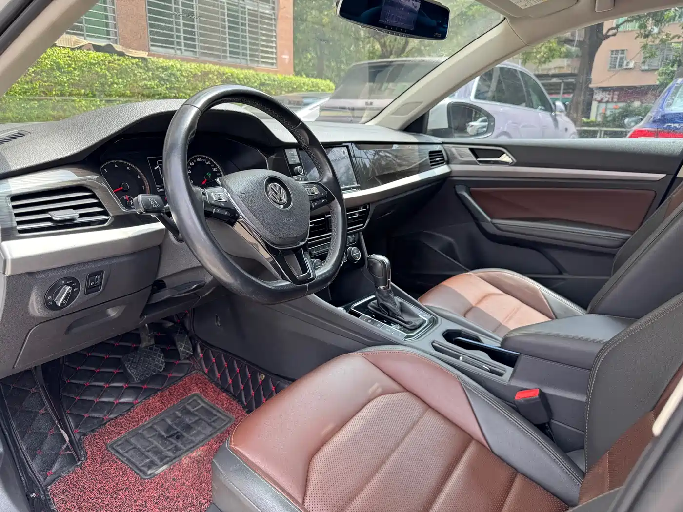 Volkswagen Lavida 2019 280TSI DSG Luxury Edition China VI фото 6