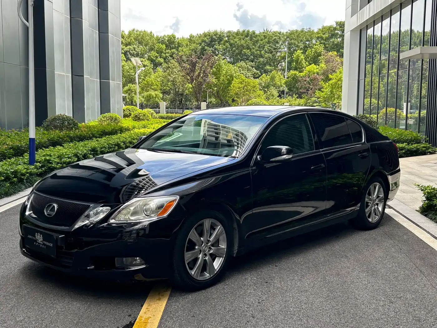 Фото 1 - Lexus GS