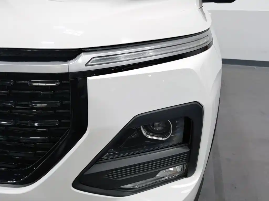 Фото 7 - Baojun 530