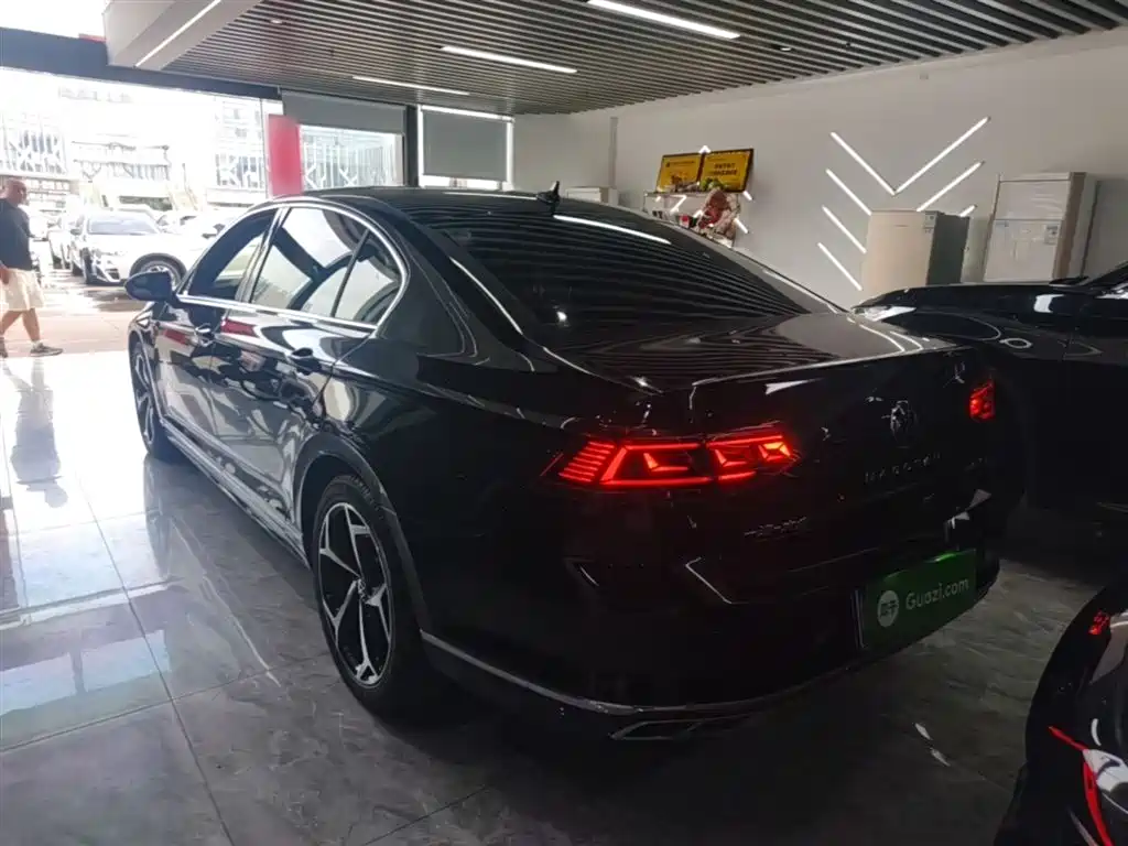 Volkswagen Magotan 2023 2 Million Units Anniversary Edition 330TSI DSG Leading Type фото 5