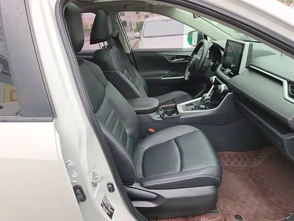 Toyota RAV4 Rongfang 2020 2.0L CVT 4WD Fashion PLUS фото 25