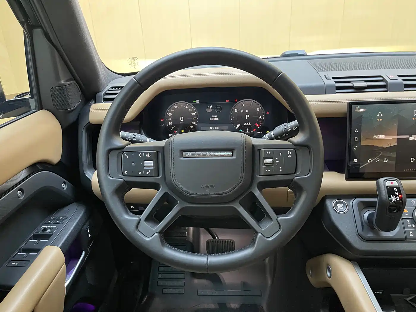Land Rover Defender 2025 2025 110 3.0T P400 Dark Special Edition