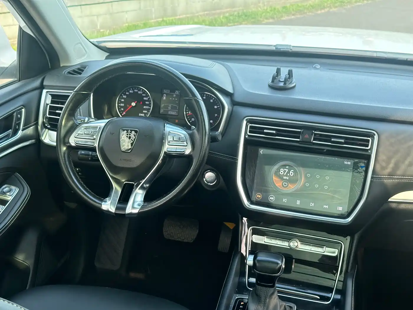 Фото 7 - Roewe RX8