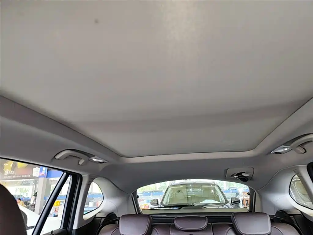 BMW X1 2018 sDrive18Li Premium Model фото 18