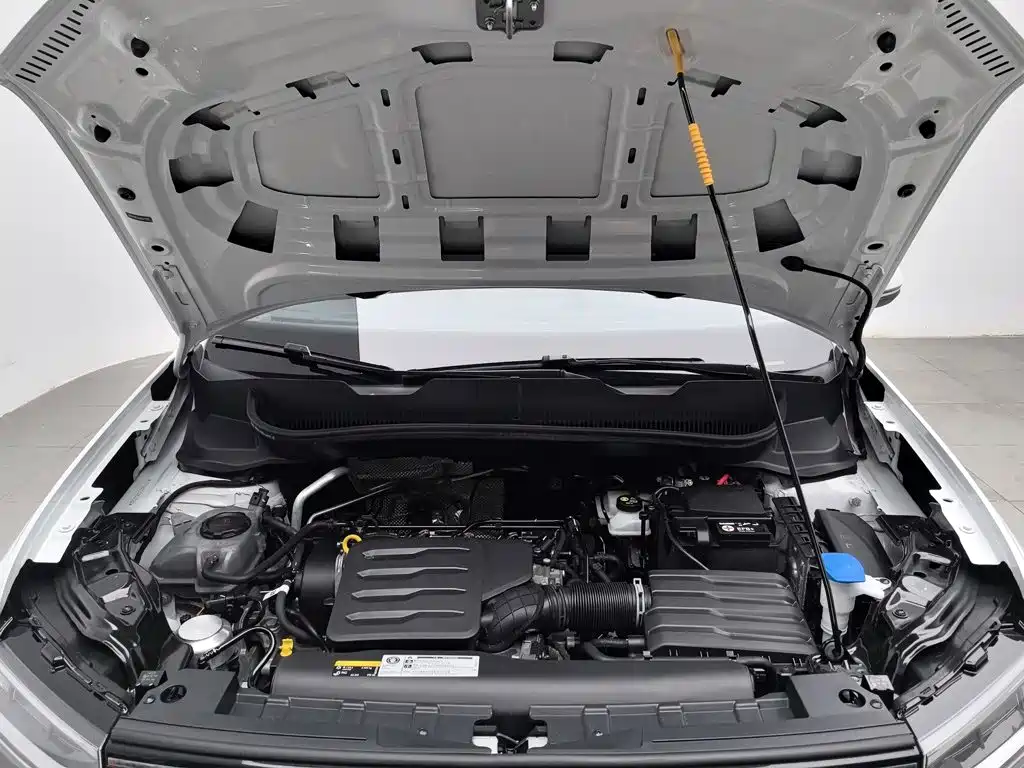 Volkswagen Tharu, миниатюра 6