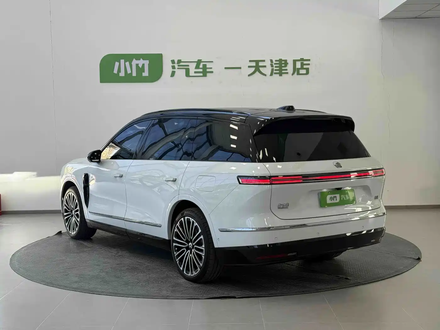 NIO ES8 2026 2025 Model 6-Seat Executive Luxury Edition