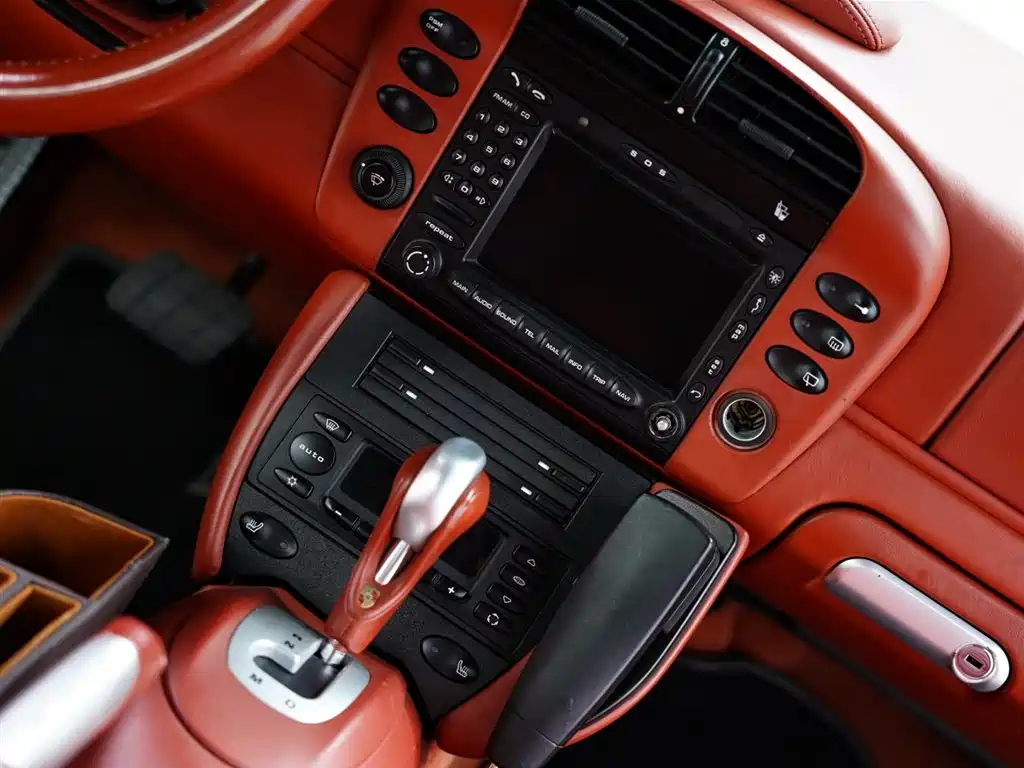 Porsche 911 2004 Carrera S Coupe 3.6L фото 49