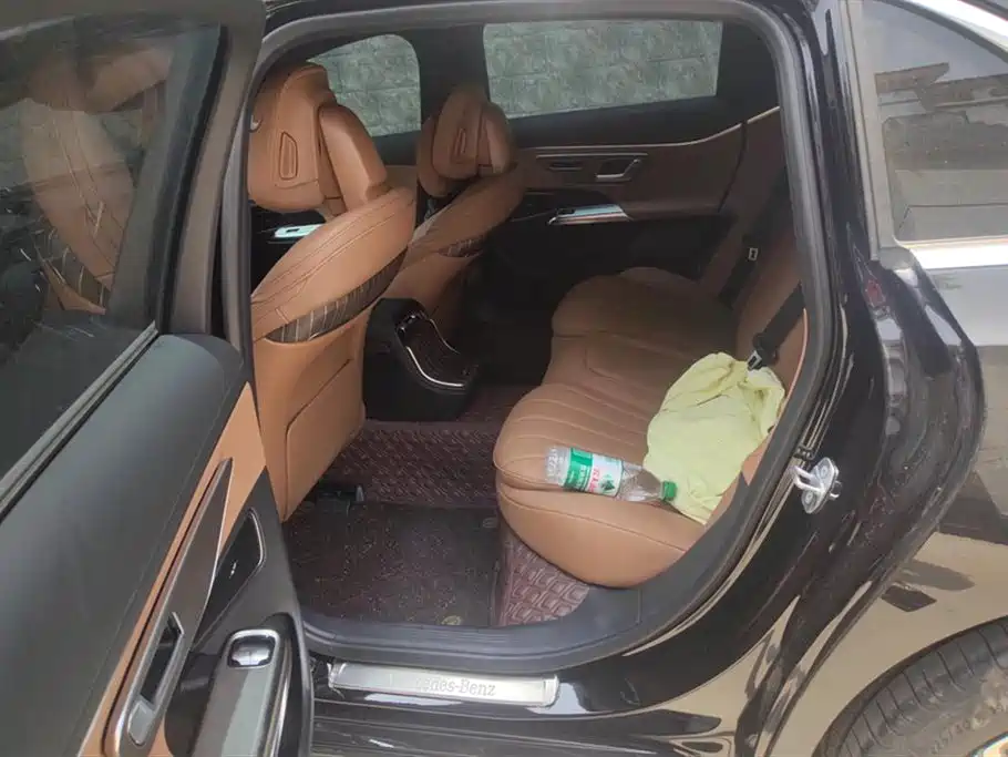Mercedes-Benz E-Class 2024 E 300 L Fashion фото 11