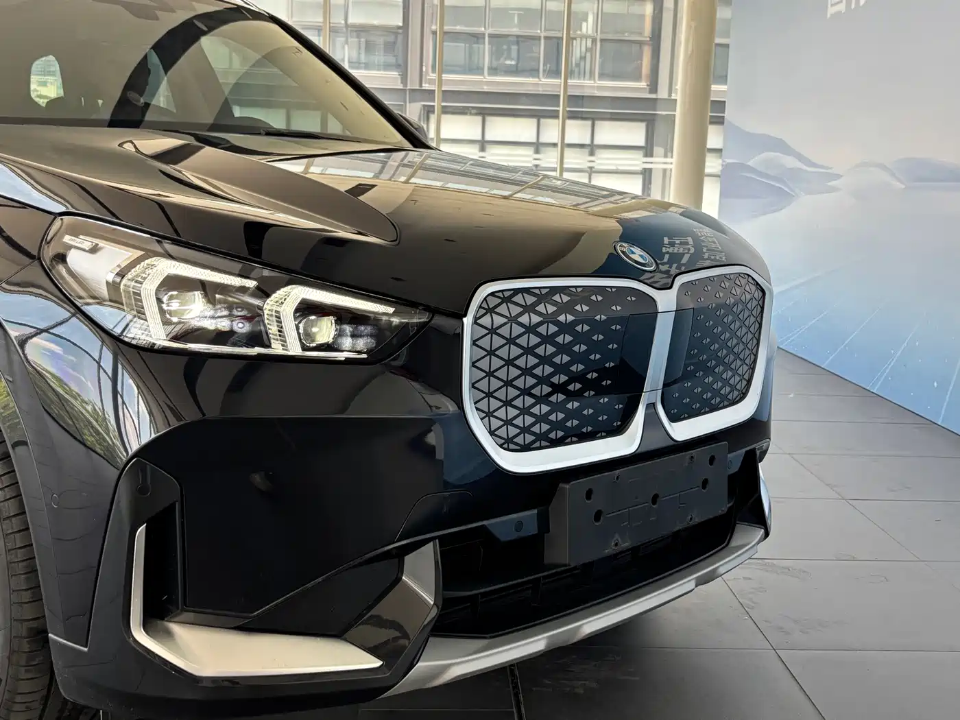 BMW iX1 2025 2025 eDrive25L X Design Package