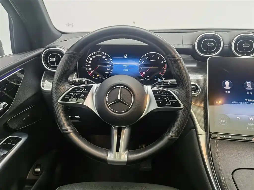 Mercedes-Benz GLC 2023 GLC 260 L 4MATIC Sport 5-seater фото 11