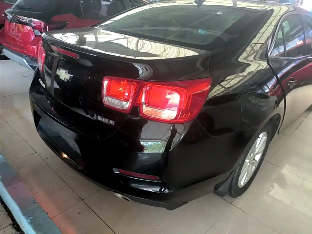 Chevrolet Malibu 2014 2.0L Automatic Luxury фото 8