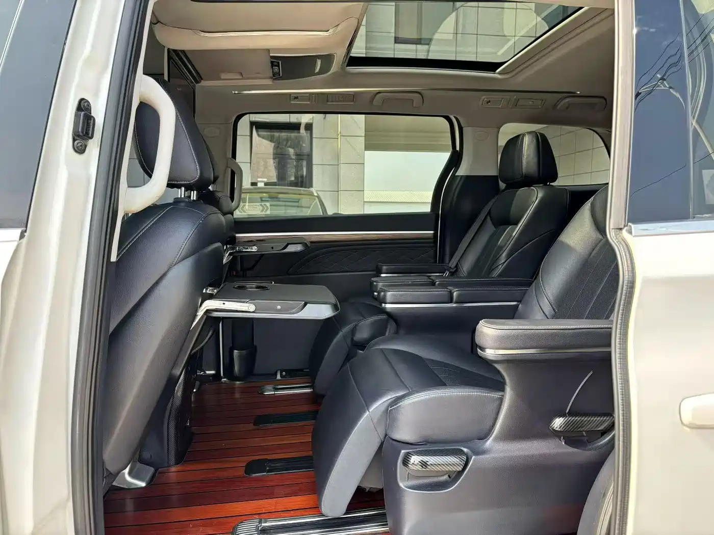 GAC Trumpchi Trumpchi M8 2020 390T Prestige фото 8