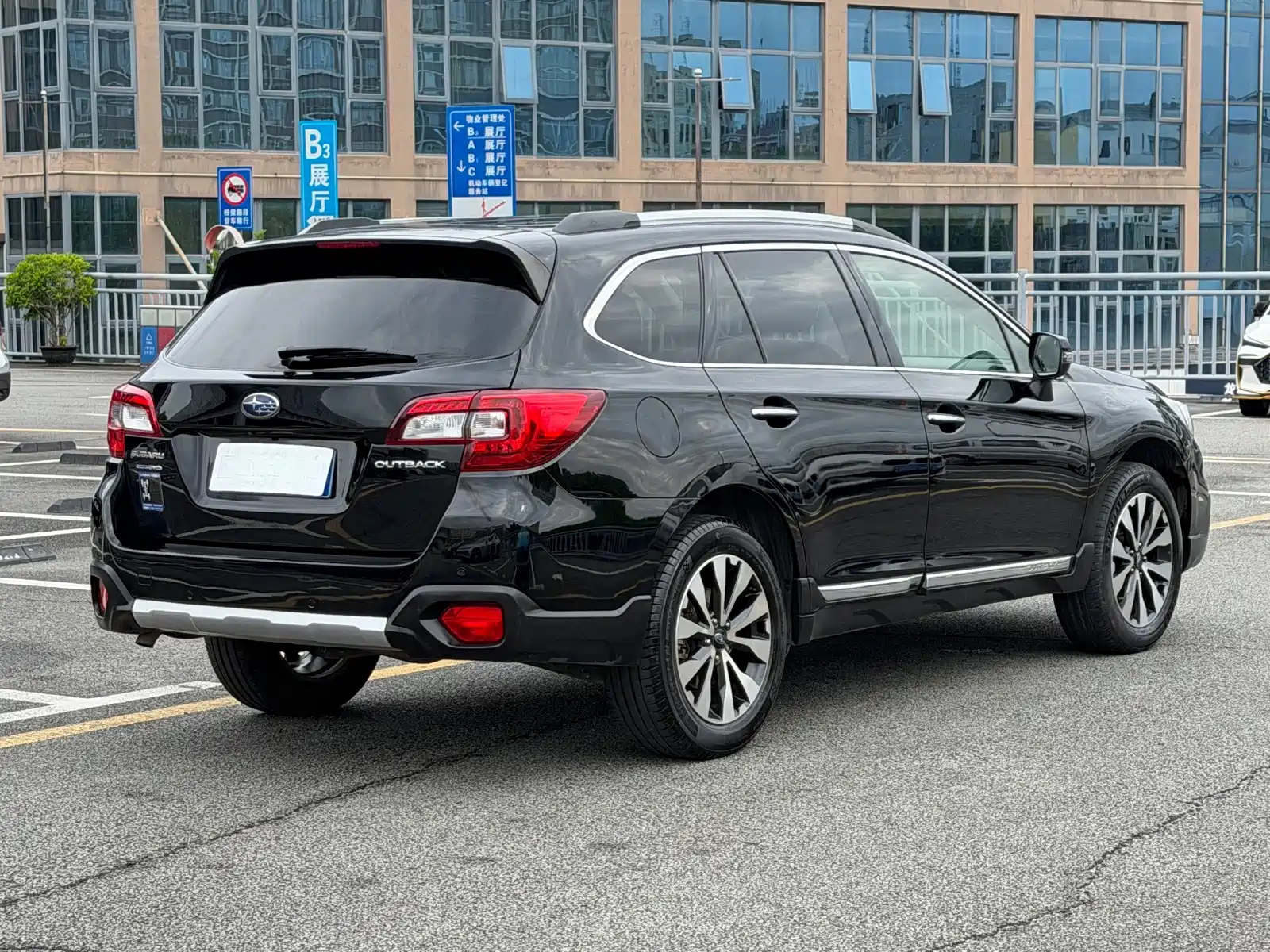 Фото 10 - Subaru Outback