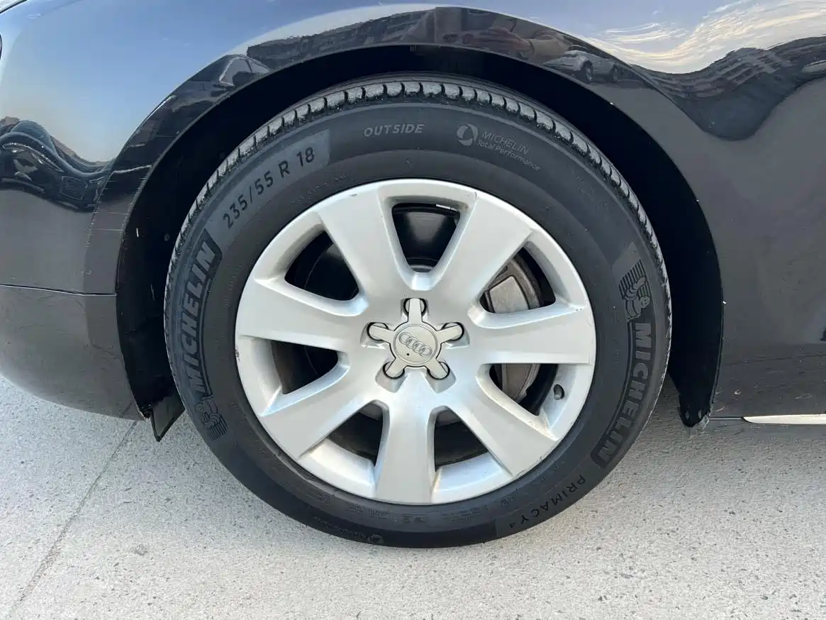 Audi A8 2013 A8L 45 TFSI quattro Comfort фото 16